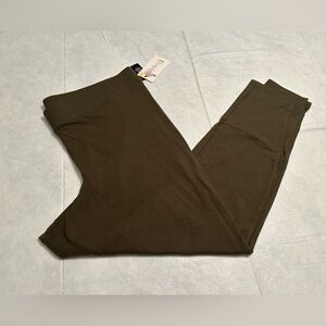 HUE Women's Earthy Green Leggings